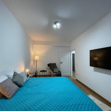 Luxury Q Residence Near Palas Mall Jászvásár Kültér fotó