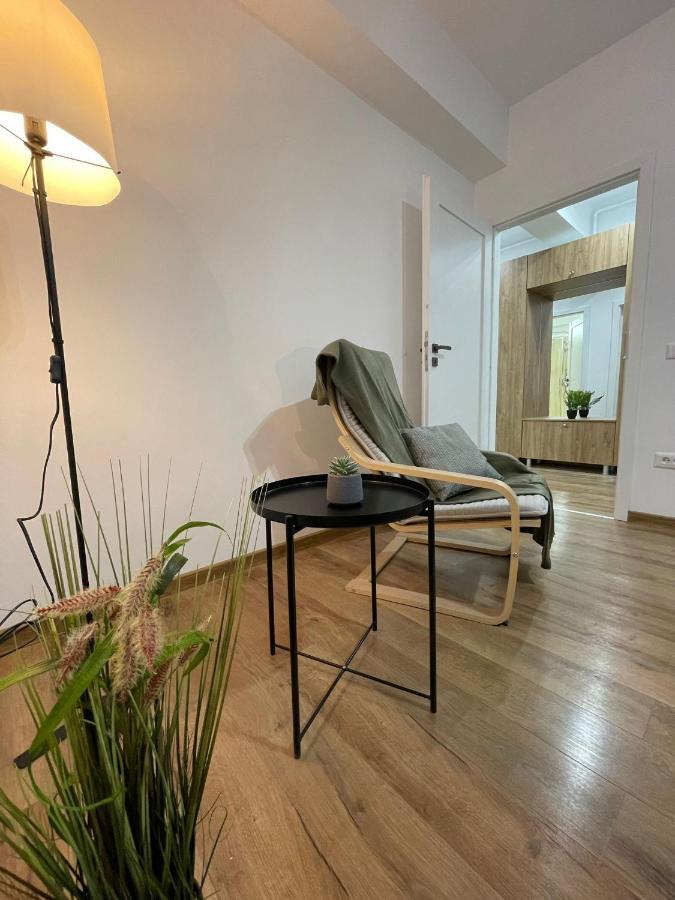 Luxury Q Residence Near Palas Mall Jászvásár Kültér fotó