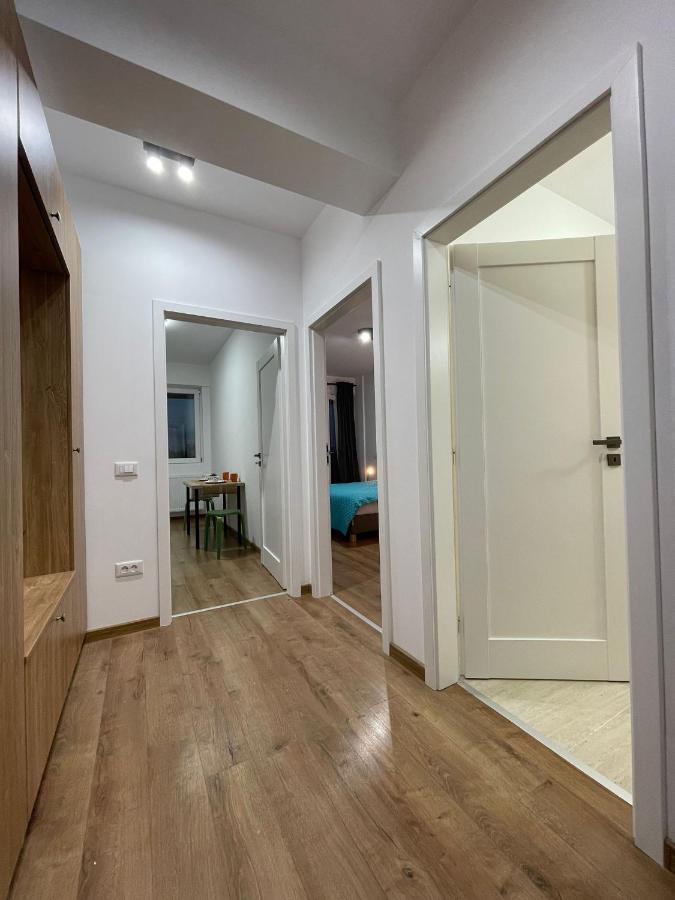 Luxury Q Residence Near Palas Mall Jászvásár Kültér fotó